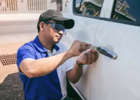 Car Locksmith in Bartlett, IL